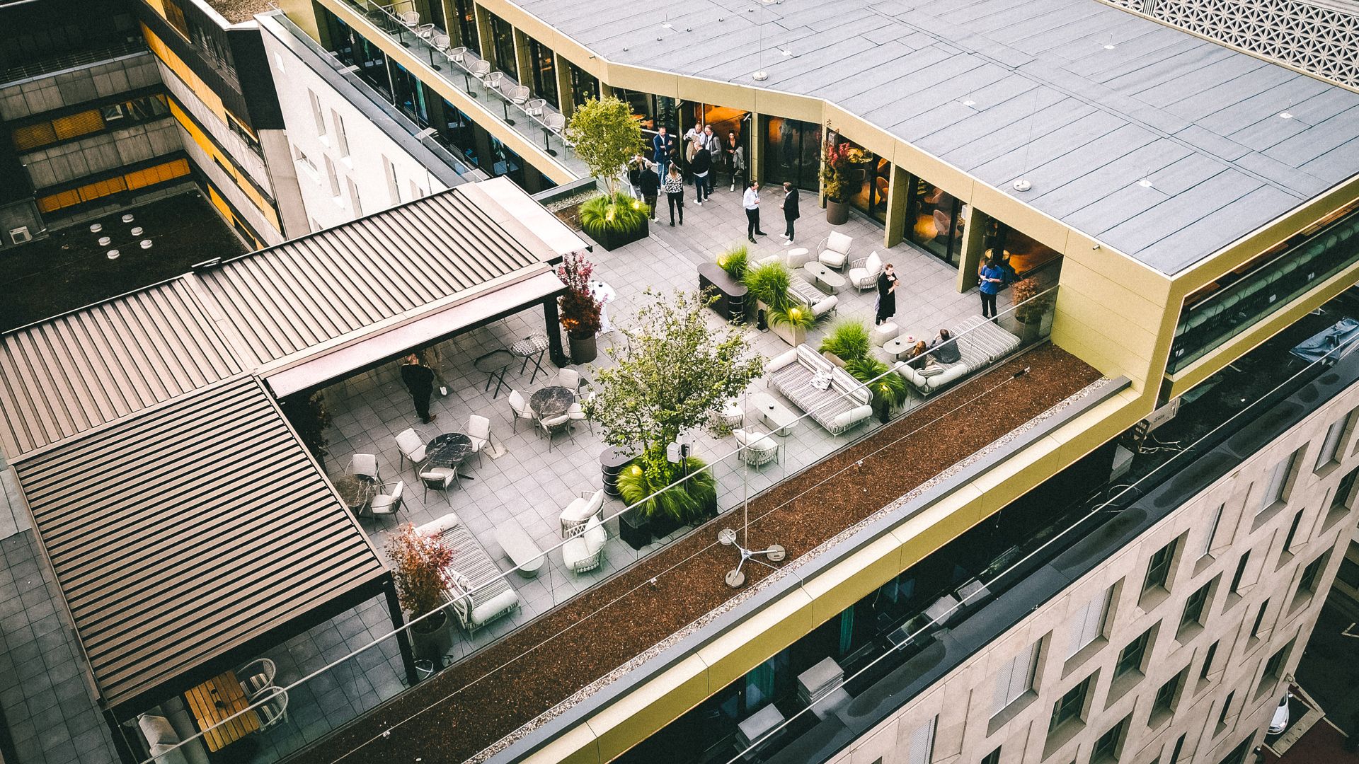 Erleben Sie das JIL Rooftop Drink & Dine - ein unvergessliches Erlebnis! - plan-my-events.com