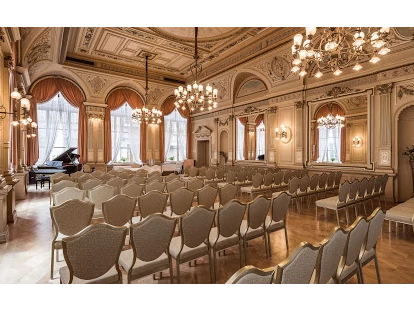 Eventlocations - Location für:: kulturelle Veranstaltungen - Waibstadt - Spiegelsaal Trauung - Palais Prinz Carl Heidelberg
