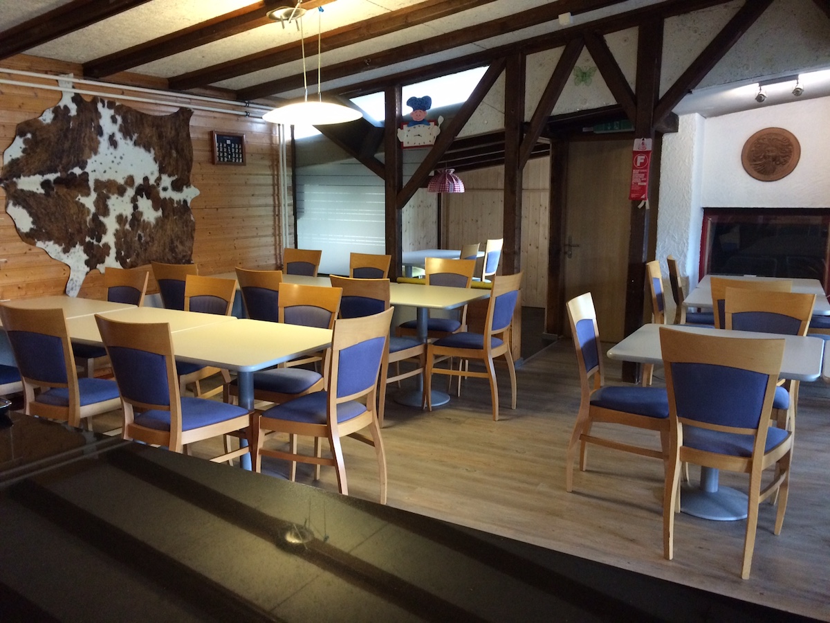 Eventlocation - Le Châlet Koch-und Partyraum