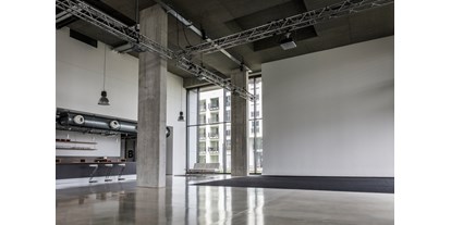 Eventlocations - Technik vorhanden: Beamer - München - Studio Balan GmbH