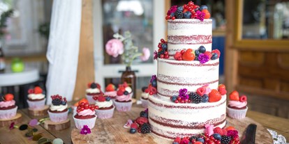 Eventlocations - Art des Caterings: Bio-Catering - Nidderau - Naked Cake als Hochzeitstorte

 - TJ Food GbR