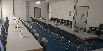 Eventlocations - Technik vorhanden: Bühne - Wernetshausen - Mehrzwecksaal - Seminarraum Zentrum Grüze