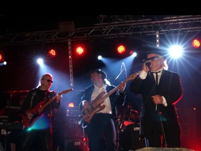 Eventlocations - Videotechnik: Videoschnitt und Postproduction - Live Technik für Konzert - Blues Brothers Tribute - Berlin - NUHNsound