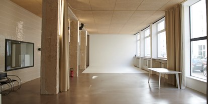 Eventlocations - Technik vorhanden: Bühne - Garching bei München - studio two - nakedstudios