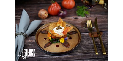 Eventlocations - Outdoor - Oberkrämer - Der legendäre Tomaten Lotus - kreiert von unseren Köchen im Vorwerck. - Restaurant Vorwerck