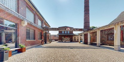 Eventlocations - Location für:: Ausstellung - Deutschland - Marktplatz - Außenbereich  - MOTORWORLD Village Metzingen