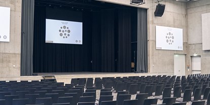 Eventlocations - Technik vorhanden: Bühne - Rheinstetten - erlebt Forum Landau