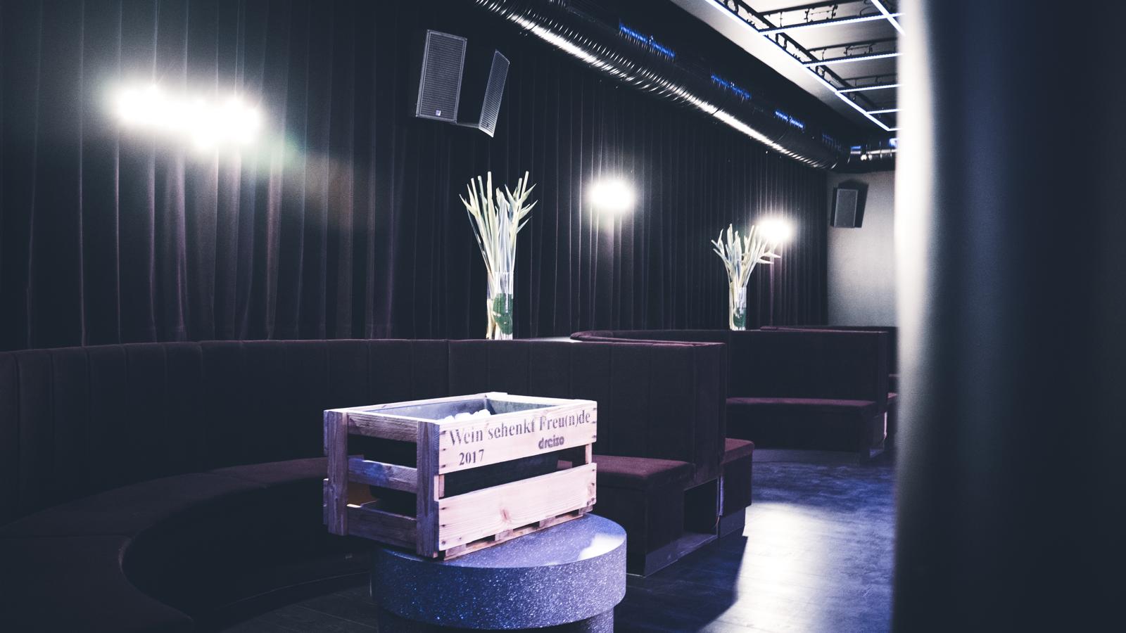 Eventlocations - Baden-Württemberg - Location drinnen, mit sitzecken - O7-17