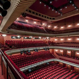 Locations: Stage Theater des Westens