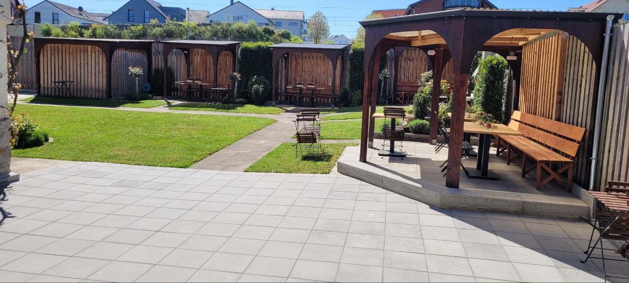 Eventlocations - Bad Wimpfen - 4 Pavillions plus Grillplatz überdacht für 40 Personen - Eventlocation Schwaigern Lichdi Gärtle