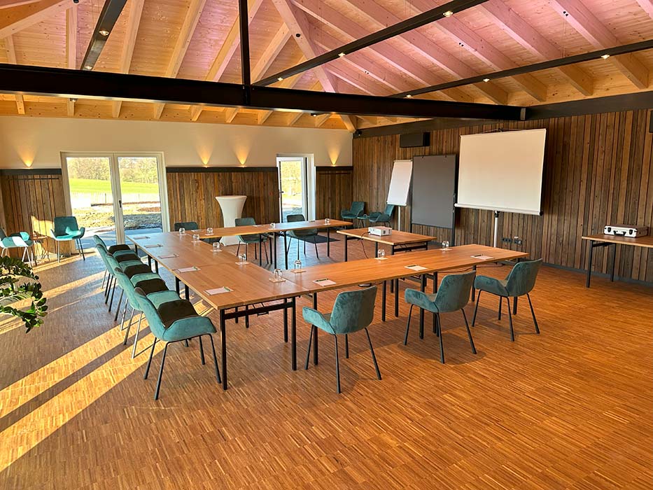 Eventlocations - Gastronomie: Bar - Tagungsbungalow im Landhotel Hallnberg - Landhotel Hallnberg