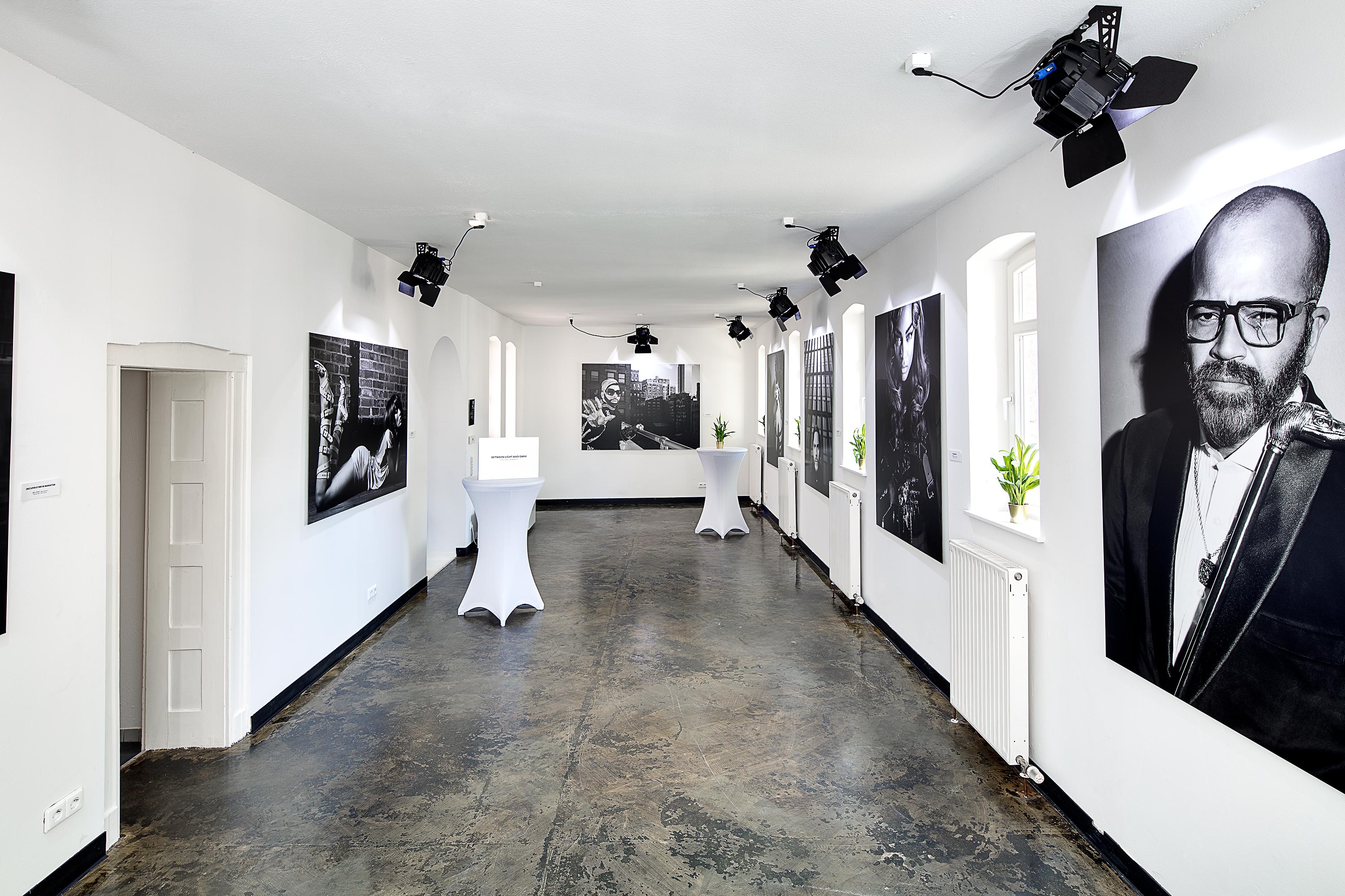 Eventlocation: Offener Galerieraum der Gallery Stauch Stuttgart – flexibel nutzbar für Empfänge, Produktpräsentationen, Ausstellungen und Networking-Events. - Gallery Stauch