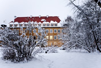 Locations: Schloss Blumenthal