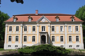 Locations: Schloss Stülpe