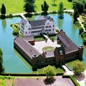 Locations: Burg Heimerzheim