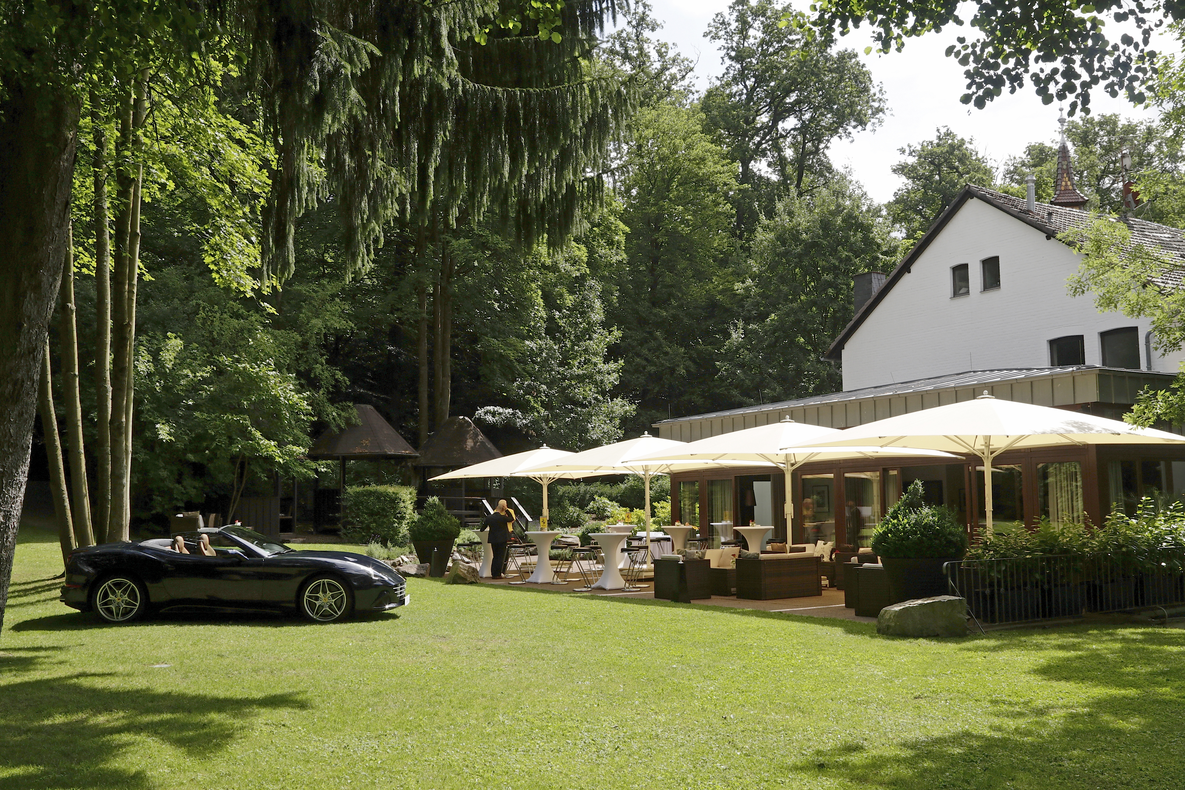 Eventlocations - Hessen - Ferrari Präsentation in der Villa im Tal - Villa im Tal 