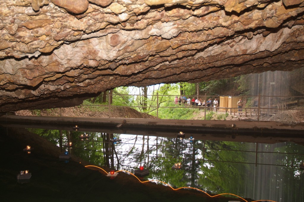 Eventlocations - Beckenried - Höhle Gruebisbalm