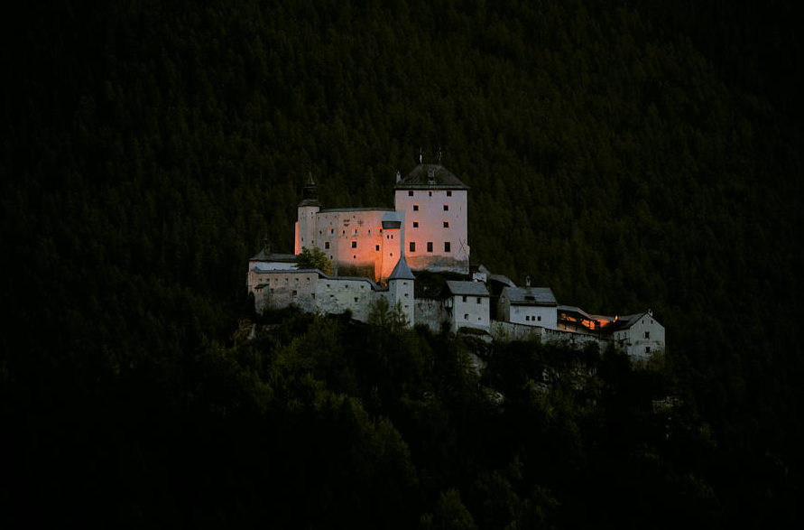Eventlocations - Fuldera - Schloss Tarasp