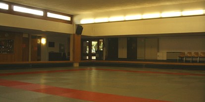 Eventlocations - PLZ 1245 (Schweiz) - Salle communale de Petit-Lancy - Saal