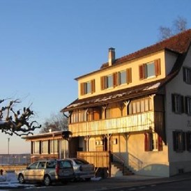 Eventlocation: Seerestaurant Zunfthaus Kreuz Oberwil - Feste feiern