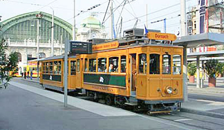 Eventlocations - Pfeffingen - Tram Be4/4 Nr. 413 - Tram  Basel