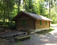 Eventlocation: Waldhütte  im Bergwald