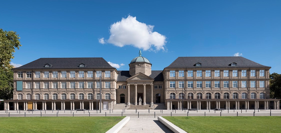Locations: Museum Wiesbaden