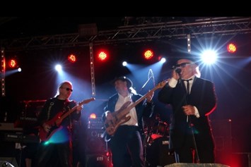 Veranstaltungstechnik mieten: Live Technik für Konzert - Blues Brothers Tribute - Berlin - NUHNsound