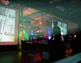Veranstaltungstechnik mieten: Video Disco mit DJ und großer Doppelprojektion - Stadthalle Frechen - NUHNsound