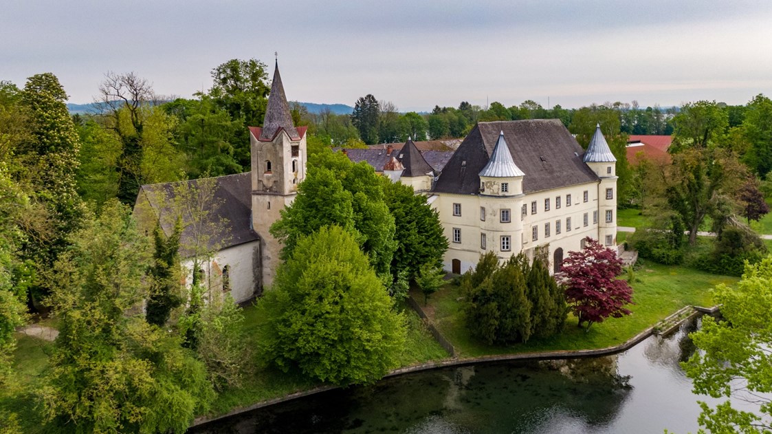 Location: Schloss Hagenau