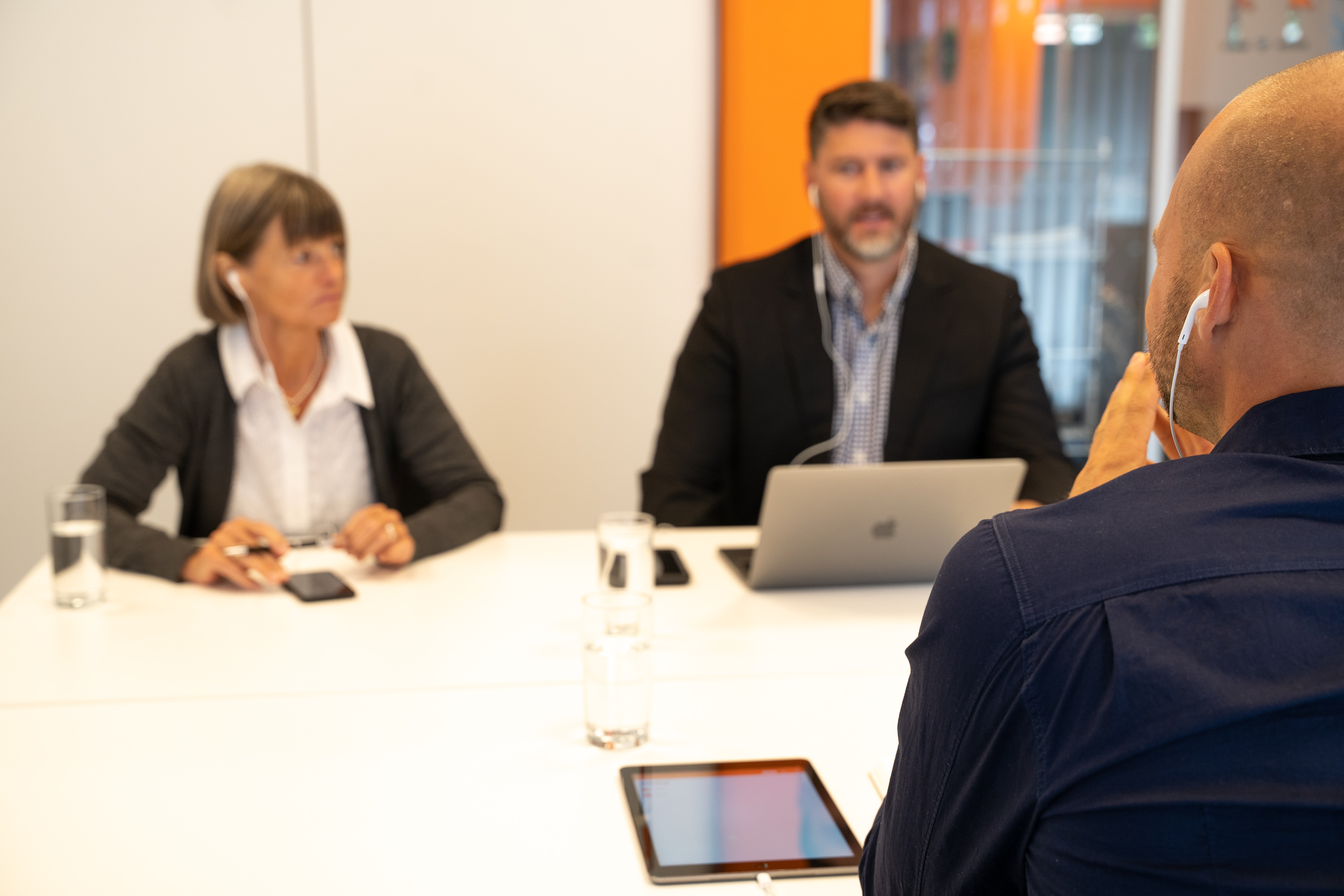 veranstaltungstechnik mieten: LiveVoice - Einfaches Simultandolmetschen für Meetings. - LiveVoice - Smart Live Audio für Events
