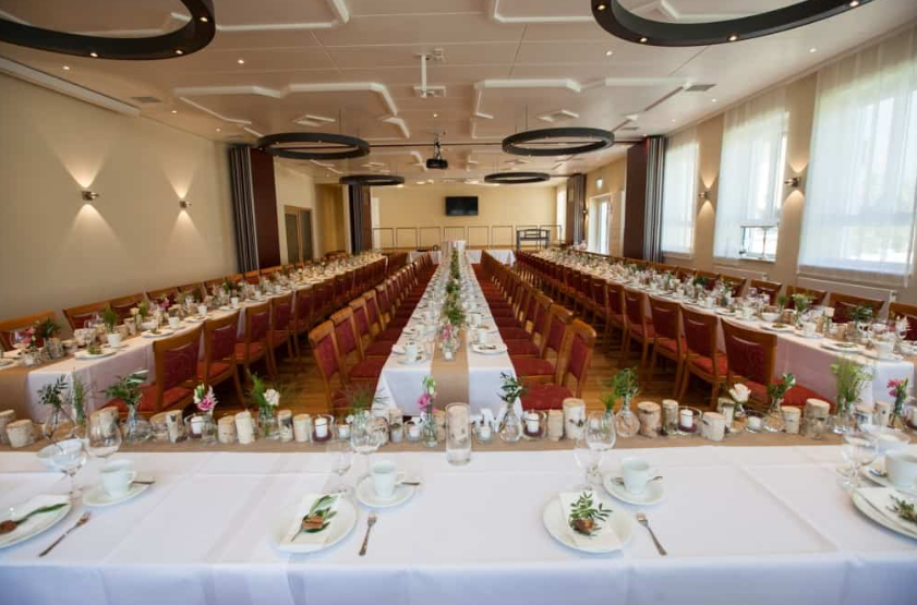 Eventlocations - Zimmerausstattung: Telefon - Neumaiers Gasthof und Landhotel