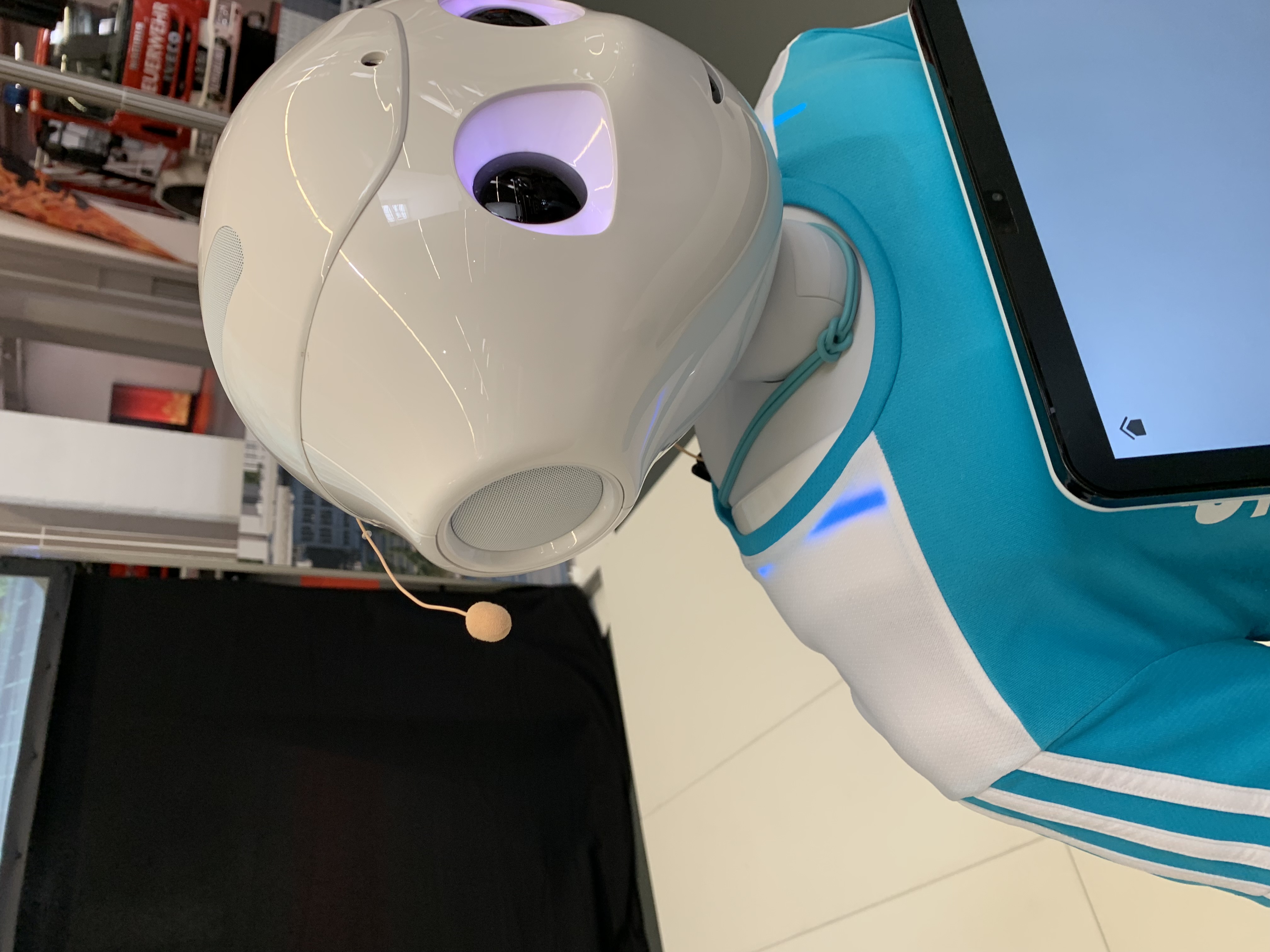 Eventlocations - Videotechnik: Videokonferenzsystem - Bayern - ROBO MIC - RR - EVENTTECHNIK