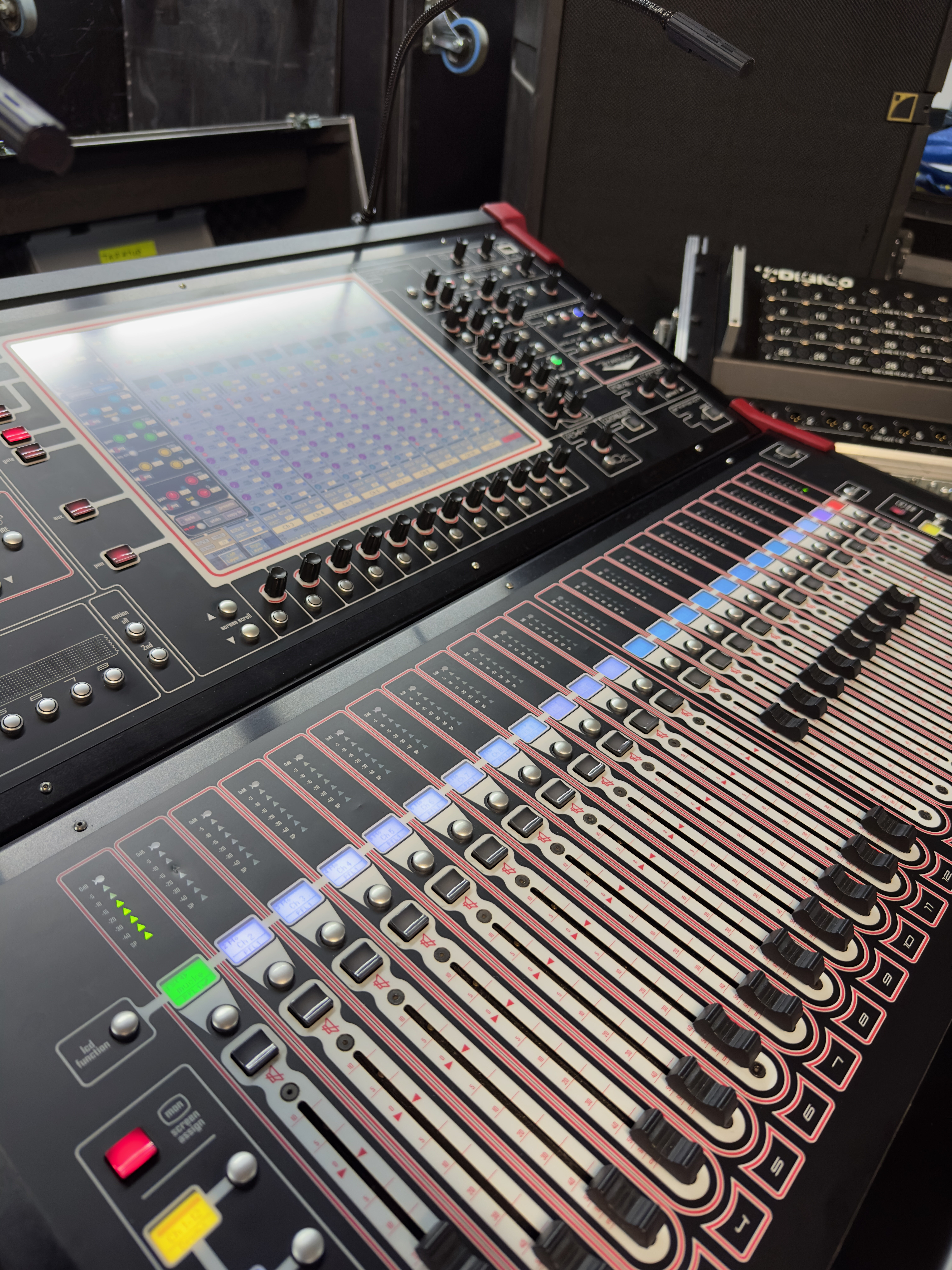 veranstaltungstechnik mieten: neu im Verleih Digico SD9
Veranstaltungstechnik Eisenhüttenstadt Beeskow Guben Forst Müllrose Fürstenwalde Frankfurt/Oder Cottbus Neuzelle - ML Media