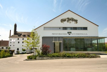 Locations: Brauereigasthof Gut Forsting
