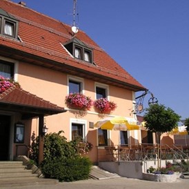 Locations: Gasthof zum Kreuz