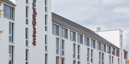 Eventlocations - Tagungstechnik im Haus: Leinwände - Frankfurt am Main - Intercity Hotel Darmstadt