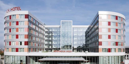 Eventlocations - Hoteleinrichtungen: behindertengerecht - Beuren (Esslingen) - Mövenpick Hotel Stuttgart Airport