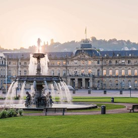 Location: Mitten in der Innenstadt Stuttgarts befindet sich der Schlossplatz und das Neue Schloss - Stuttgart Convention Bureau