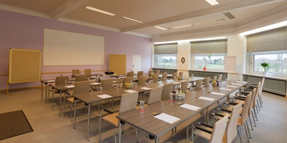 Eventlocations - Zimmerausstattung: Kosmetikspiegel - Deutschland - Tagungshotel Höchster Hof Frankfurt am Main