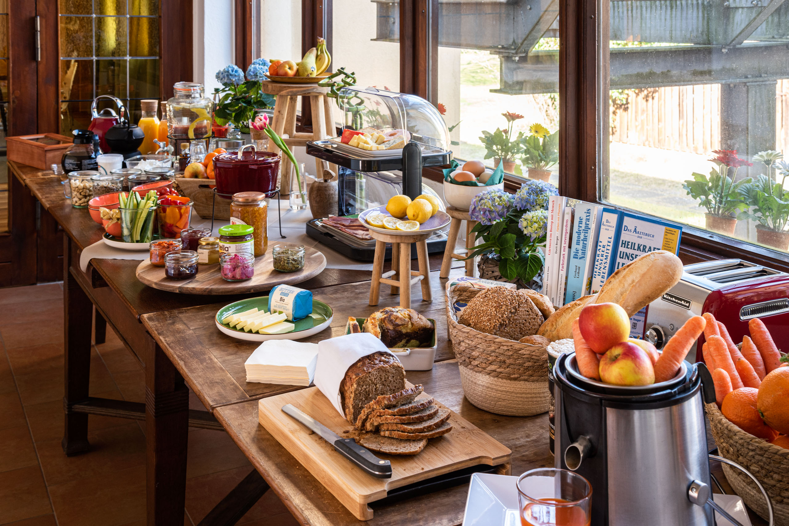 Eventlocation: Beispiel für unser reichhaltiges Frühstücksbuffet. Variiert und ist inzwischen noch vielfältiger. - Klostergartenhotel Marienfließ