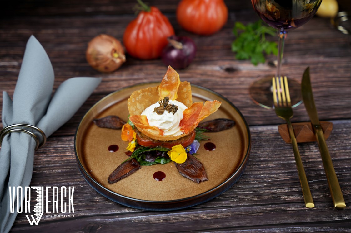 Eventlocation: Der legendäre Tomaten Lotus - kreiert von unseren Köchen im Vorwerck. - Restaurant Vorwerck