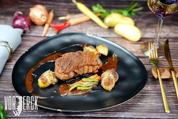 Eventlocation: Als Hauptspeise ein saftiges Steak - es soll das Beste in Berlin sein. - Restaurant Vorwerck