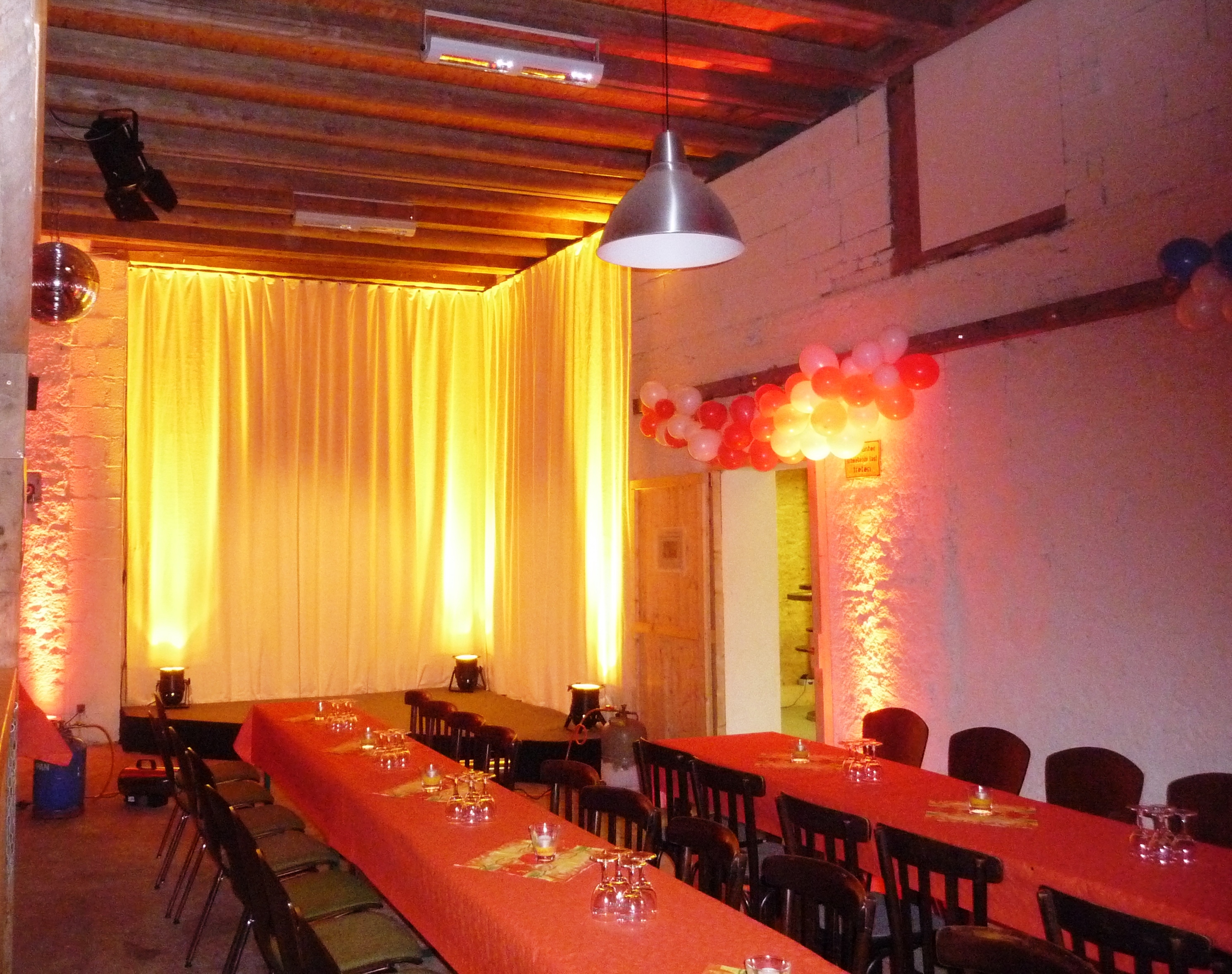 Eventlocation: KuSch - Kulturscheune Ochtendung