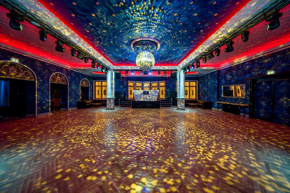 Eventlocation: Der Blaue Salon - die Clublocation am Weißen Hirsch - Parkhotel Dresden